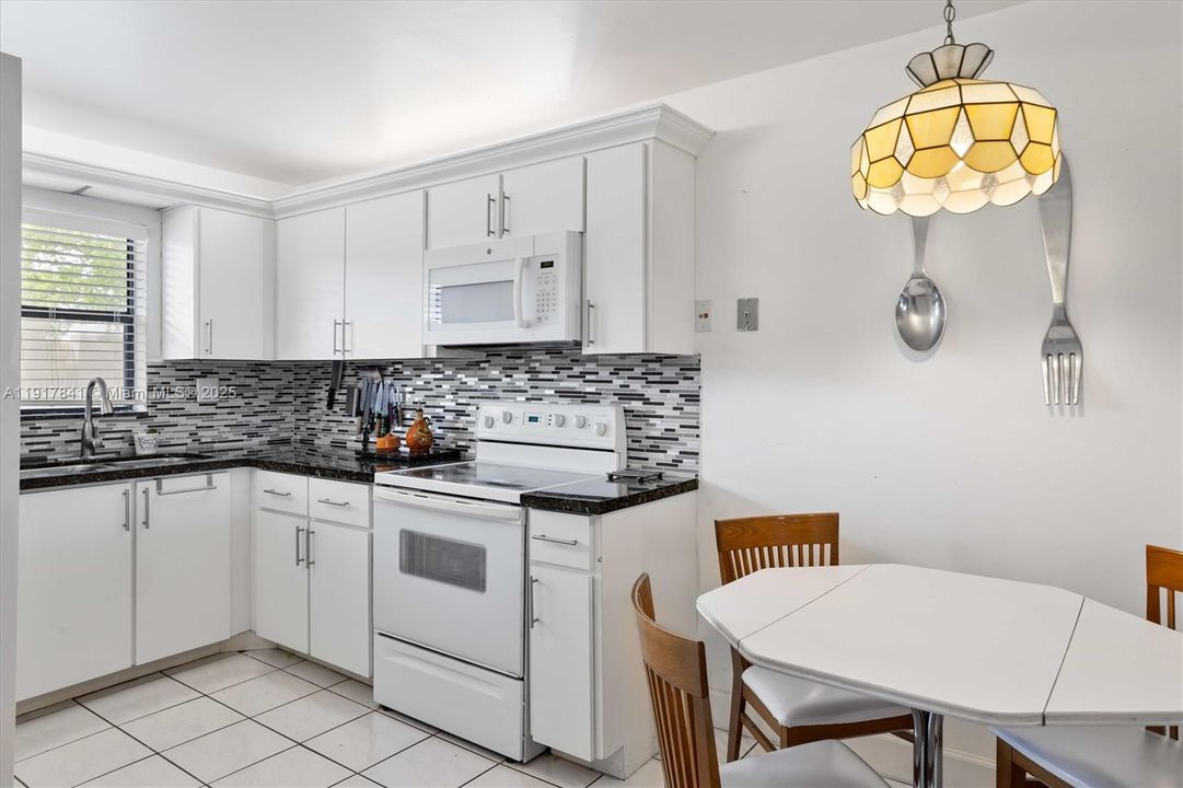 En Venta: $160,000 (2 camas, 2 baños, 1245 Pies cuadrados)