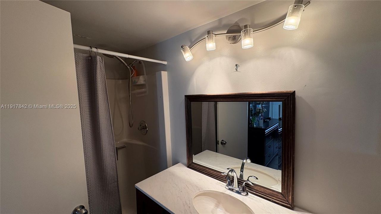 For Sale: $120,000 (2 beds, 2 baths, 790 Square Feet)