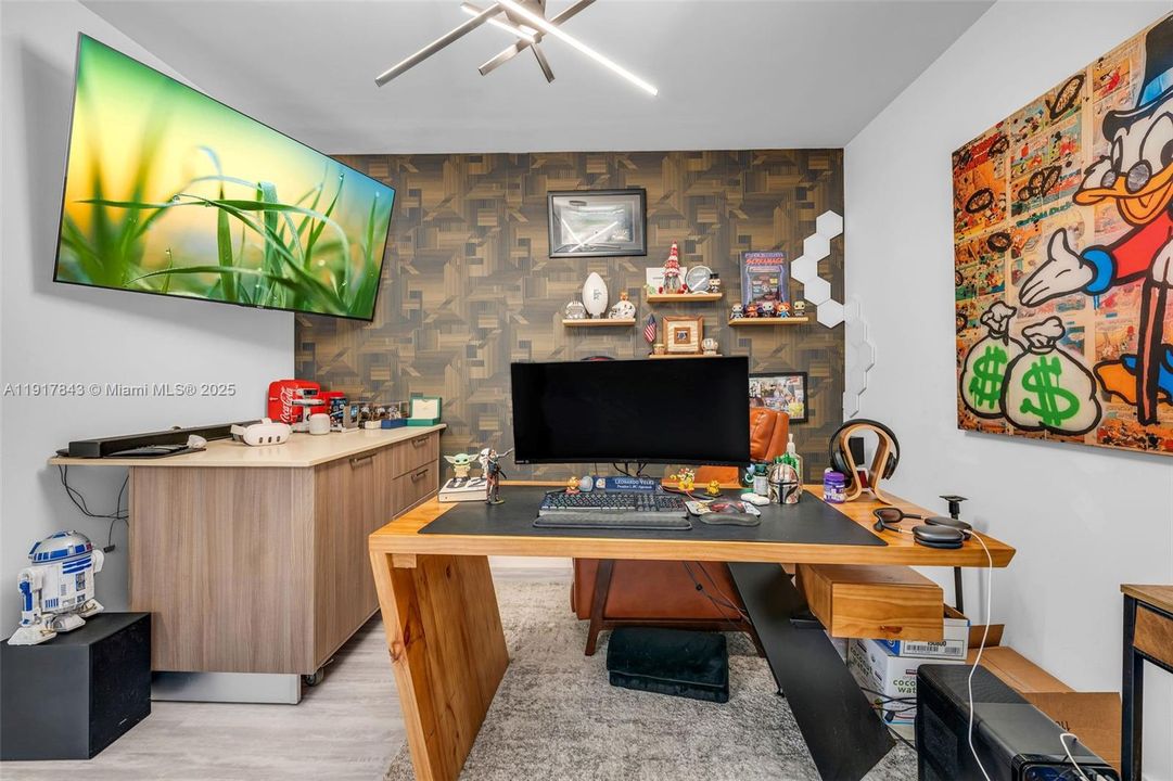 En Venta: $489,000 (2 camas, 2 baños, 1052 Pies cuadrados)