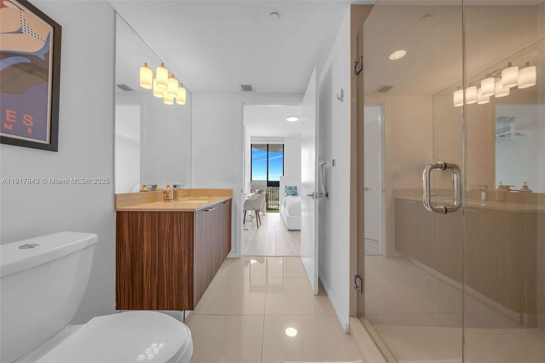 En Venta: $489,000 (2 camas, 2 baños, 1052 Pies cuadrados)