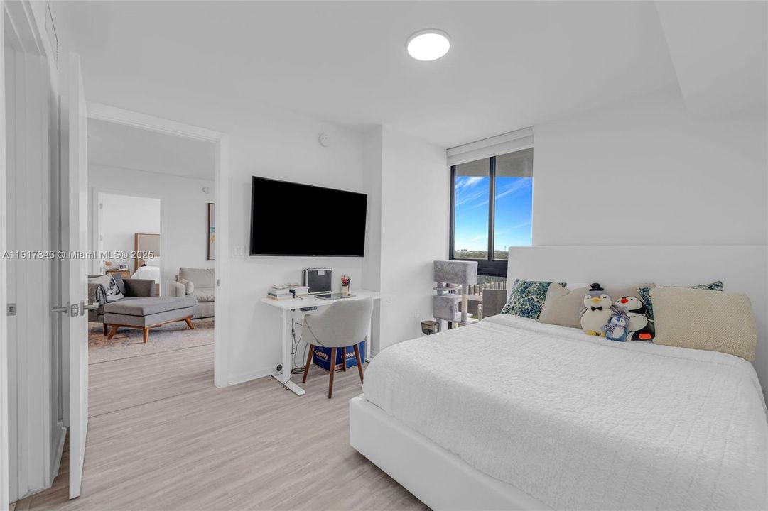 En Venta: $489,000 (2 camas, 2 baños, 1052 Pies cuadrados)