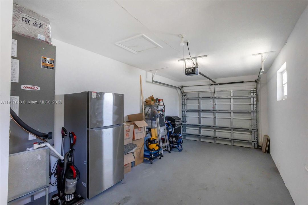 En Venta: $357,500 (2 camas, 2 baños, 1587 Pies cuadrados)