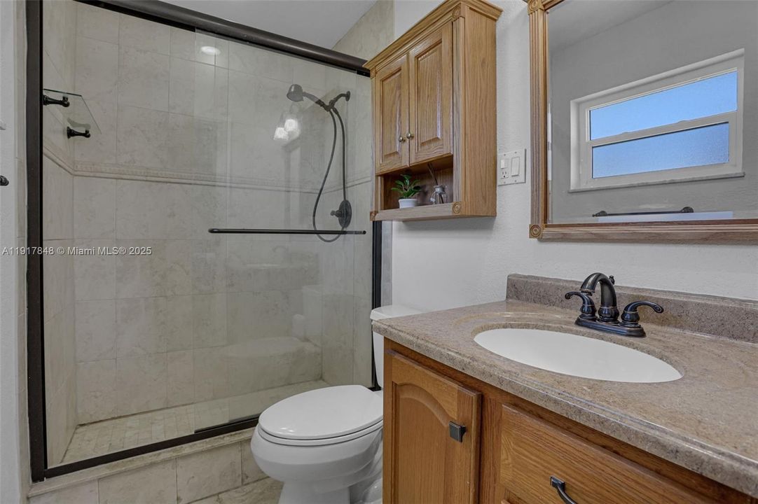 En Venta: $357,500 (2 camas, 2 baños, 1587 Pies cuadrados)