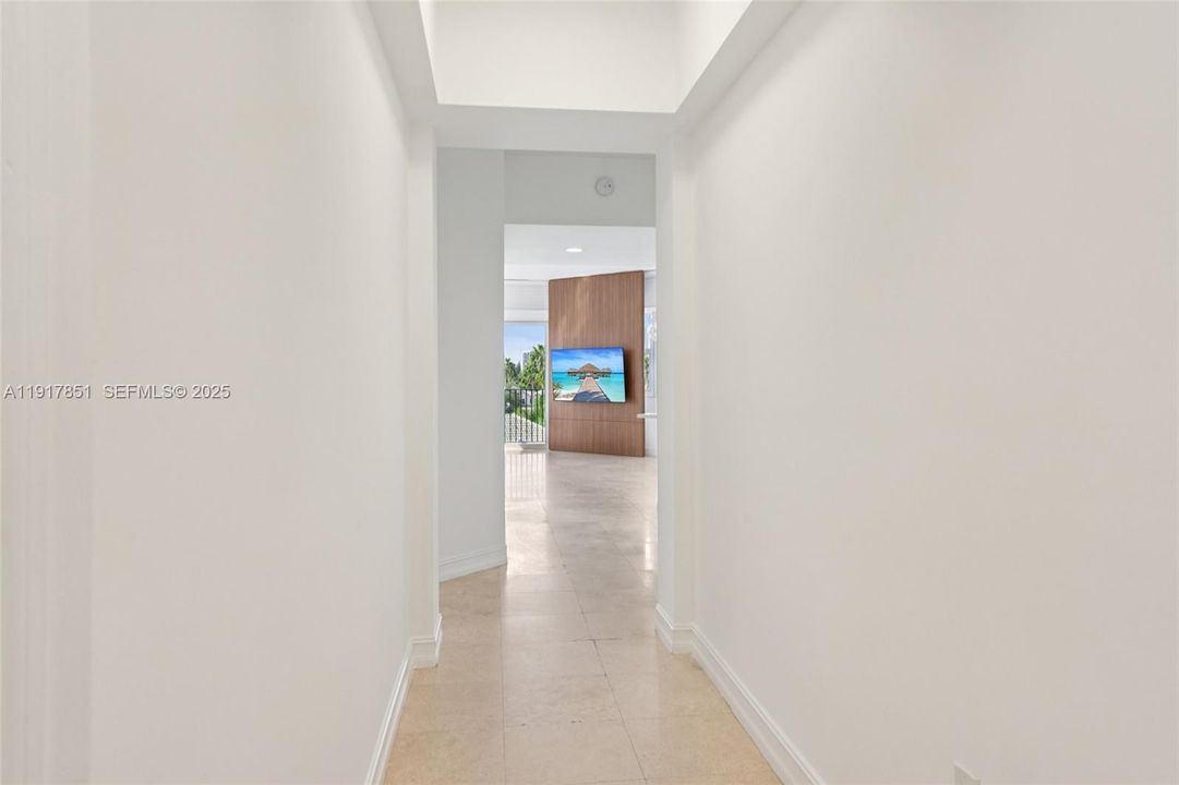 En Renta: $4,900 (3 camas, 3 baños, 1600 Pies cuadrados)