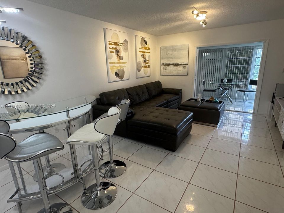 En Renta: $1,500 (1 camas, 1 baños, 660 Pies cuadrados)