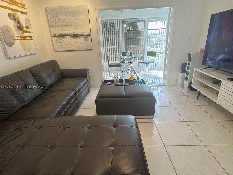 En Renta: $1,500 (1 camas, 1 baños, 660 Pies cuadrados)