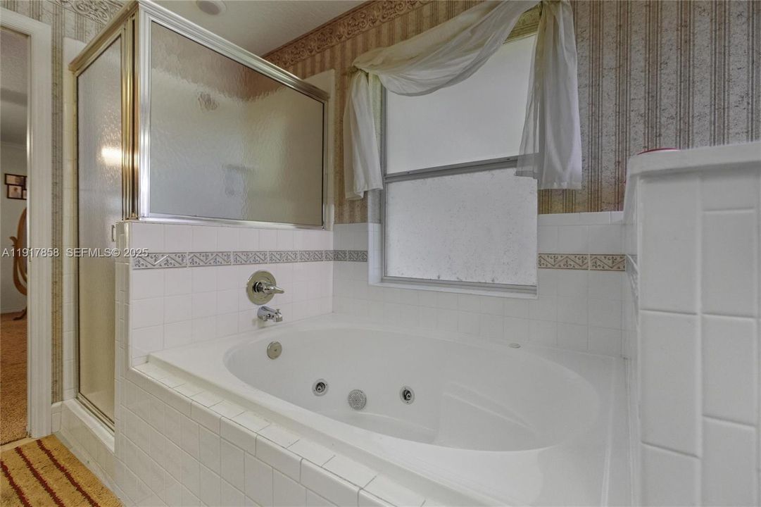 Active With Contract: $415,000 (4 beds, 2 baths, 1919 Square Feet)