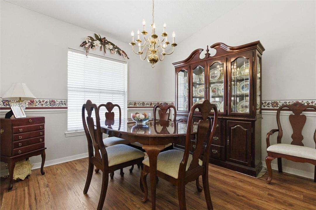 Active With Contract: $415,000 (4 beds, 2 baths, 1919 Square Feet)