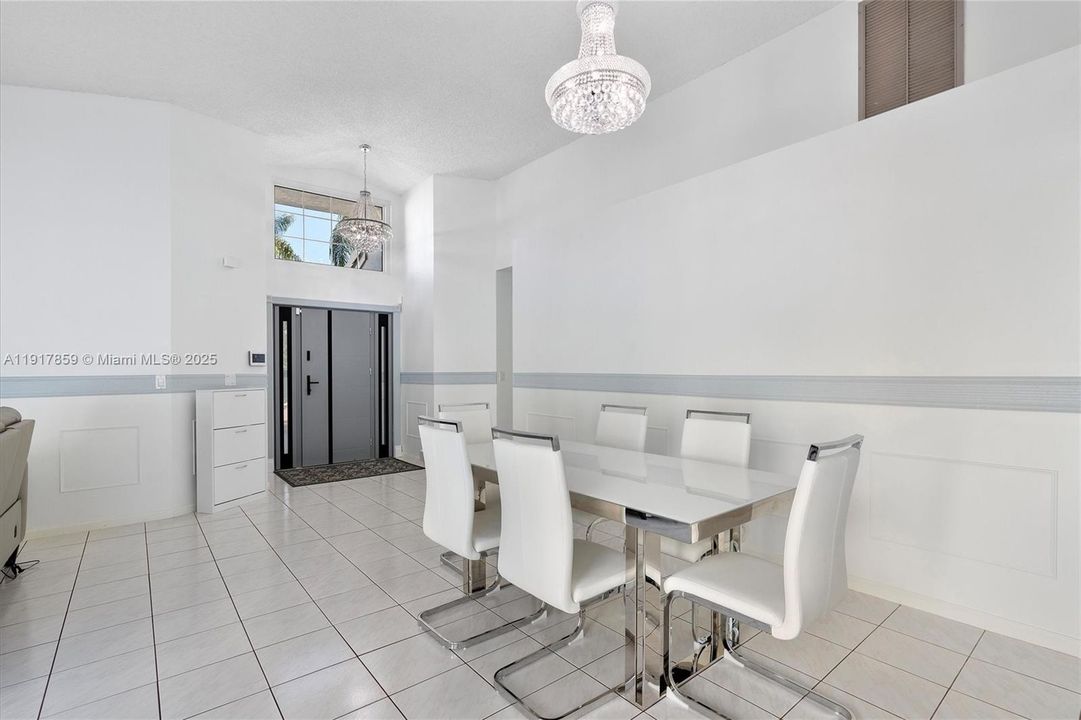 待售: $625,000 (3 贝兹, 2 浴室, 1746 平方英尺)