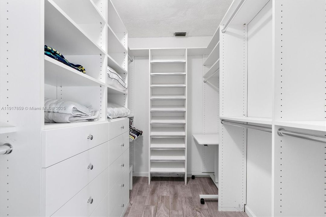 待售: $625,000 (3 贝兹, 2 浴室, 1746 平方英尺)