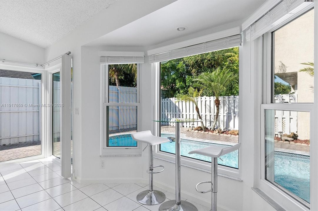 待售: $625,000 (3 贝兹, 2 浴室, 1746 平方英尺)