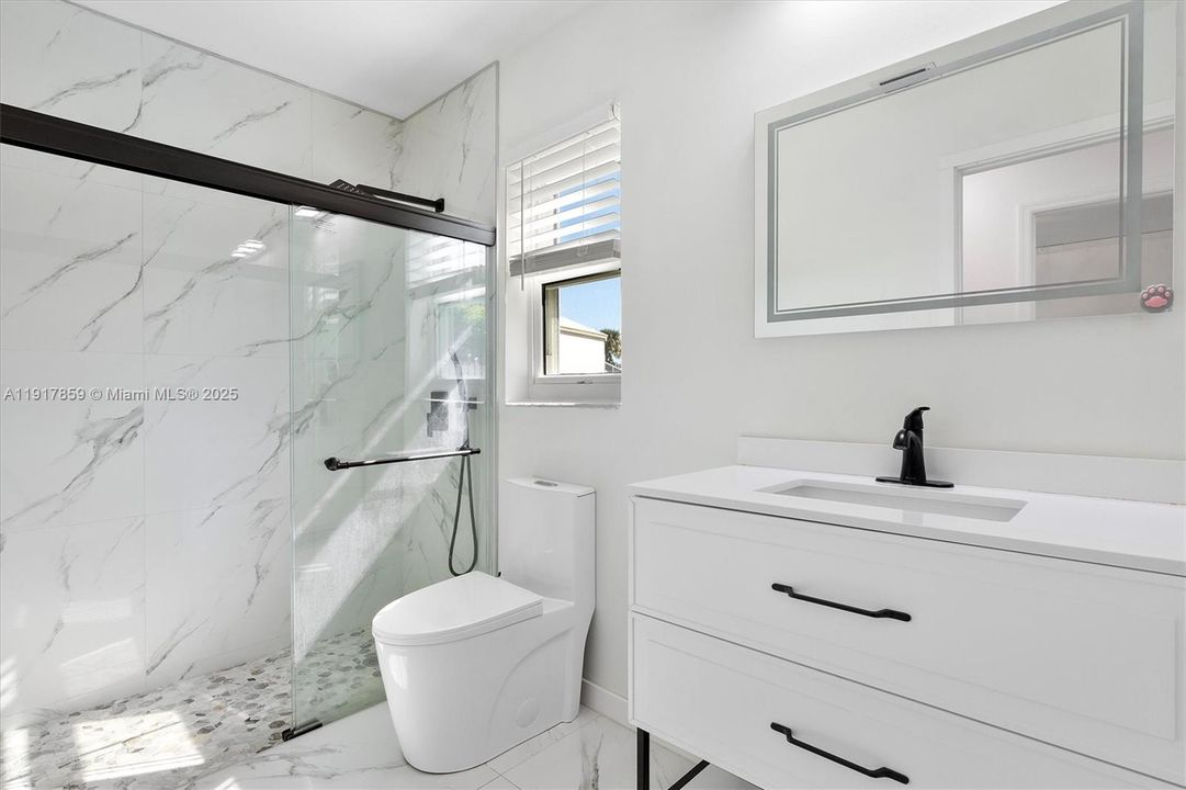 待售: $625,000 (3 贝兹, 2 浴室, 1746 平方英尺)