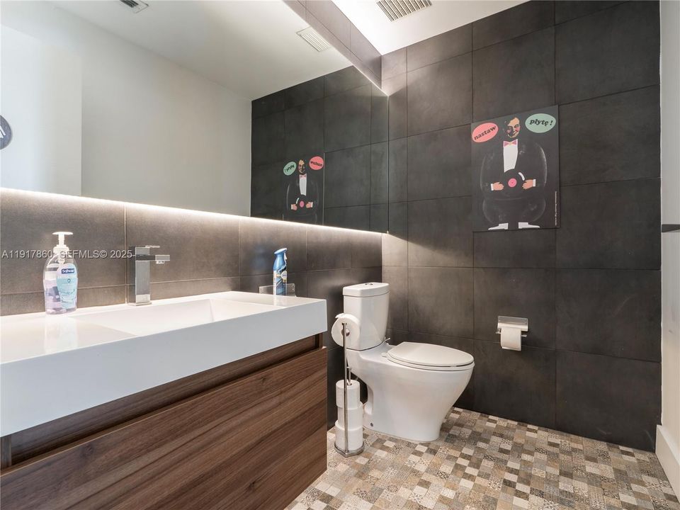 待售: $3,500,000 (0 贝兹, 0 浴室, 0 平方英尺)