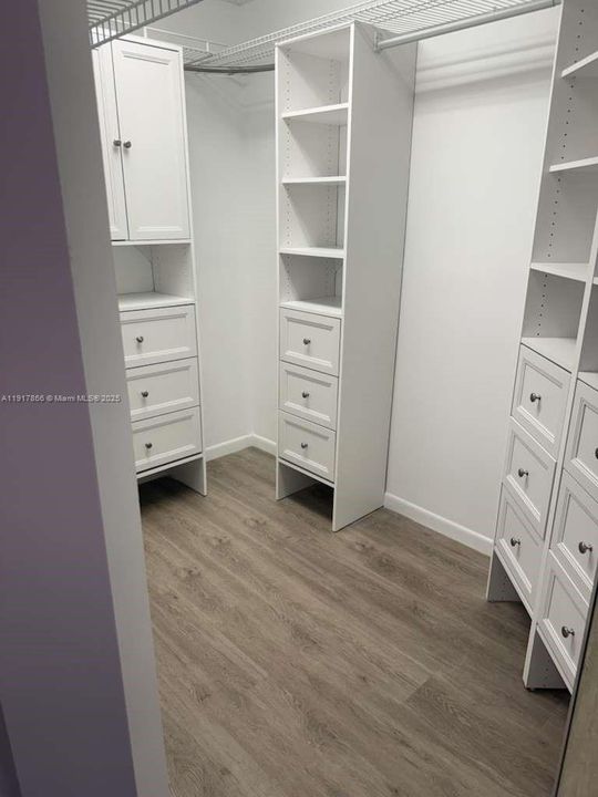 For Sale: $265,000 (2 beds, 2 baths, 1364 Square Feet)