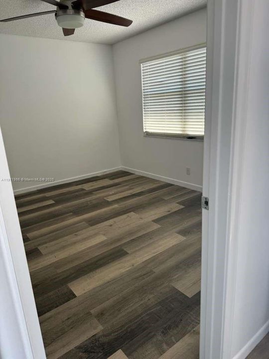 For Sale: $265,000 (2 beds, 2 baths, 1364 Square Feet)