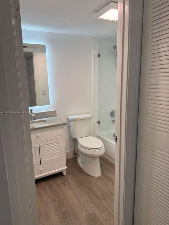 For Sale: $265,000 (2 beds, 2 baths, 1364 Square Feet)