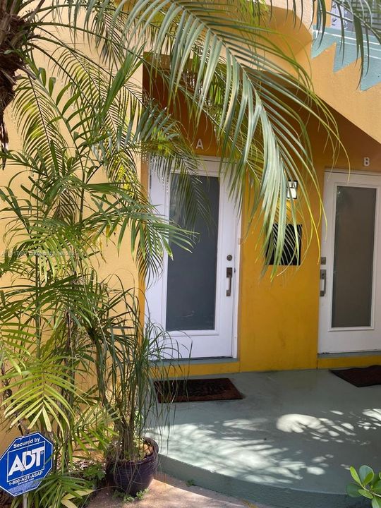 出租: $1,850 (1 贝兹, 1 浴室, 705 平方英尺)