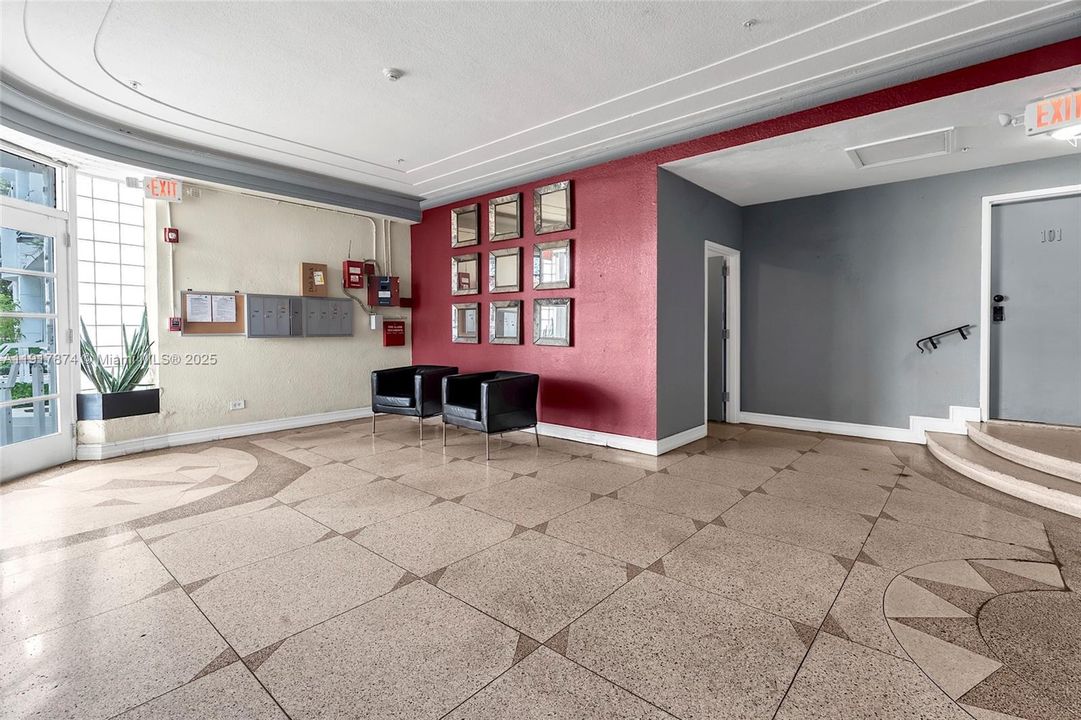 For Sale: $192,000 (1 beds, 1 baths, 543 Square Feet)