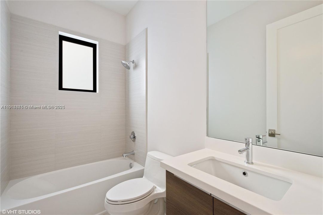 For Sale: $1,690,000 (4 beds, 4 baths, 2909 Square Feet)