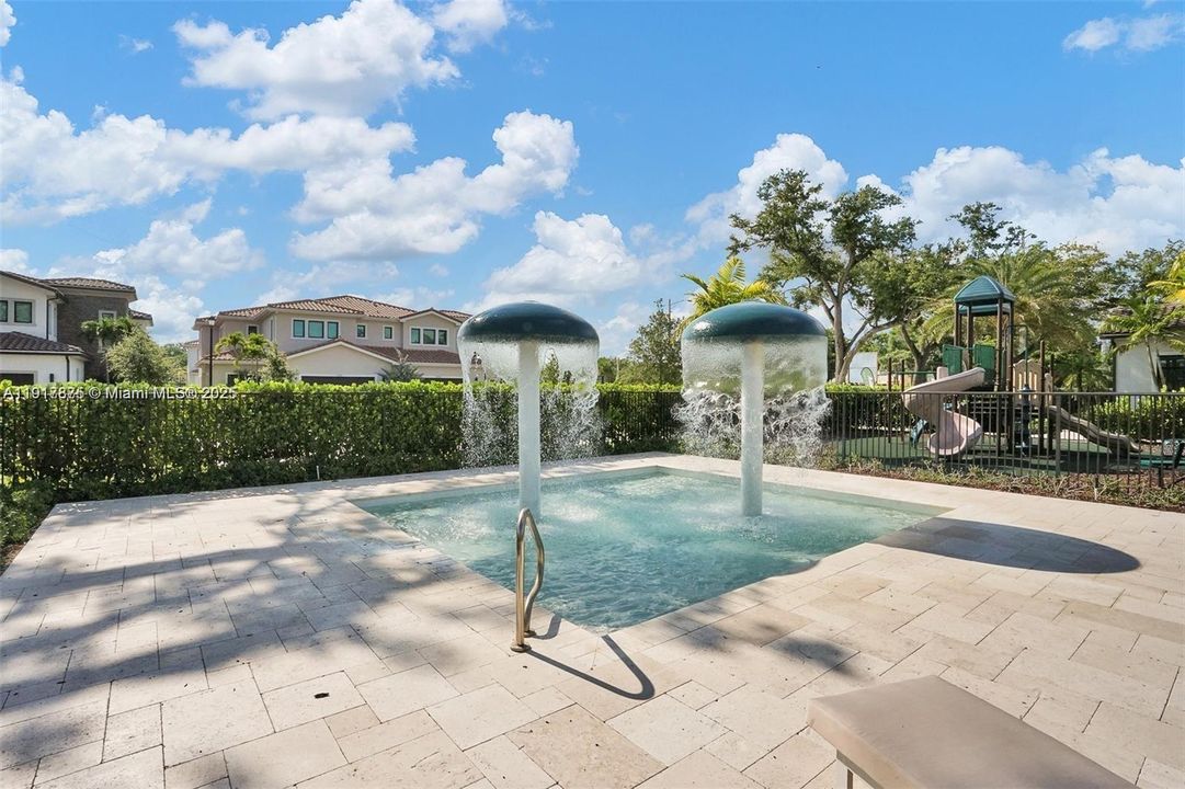 For Sale: $1,690,000 (4 beds, 4 baths, 2909 Square Feet)