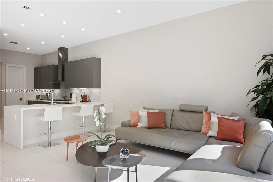 For Sale: $1,690,000 (4 beds, 4 baths, 2909 Square Feet)