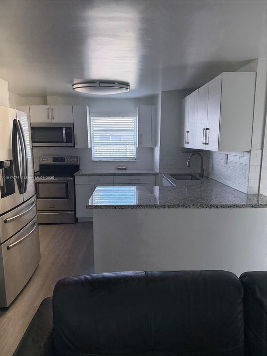 出租: $4,200 (4 贝兹, 2 浴室, 1768 平方英尺)