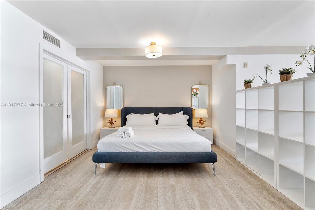 For Sale: $335,000 (0 beds, 1 baths, 516 Square Feet)