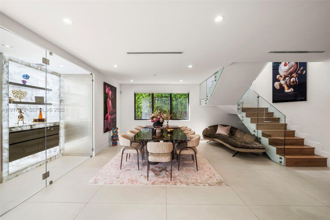 For Sale: $11,500,000 (7 beds, 7 baths, 6058 Square Feet)