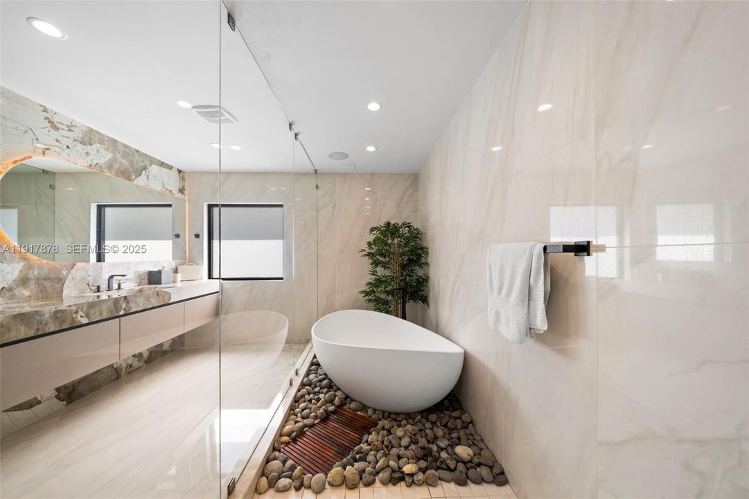 For Sale: $11,500,000 (7 beds, 7 baths, 6058 Square Feet)