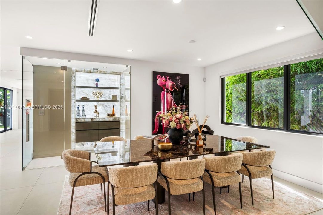 For Sale: $11,500,000 (7 beds, 7 baths, 6058 Square Feet)