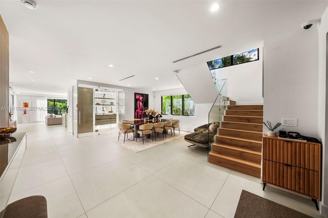 For Sale: $11,500,000 (7 beds, 7 baths, 6058 Square Feet)