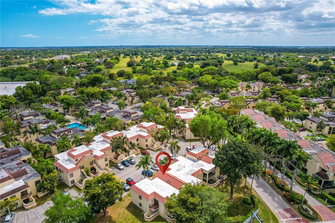 Active With Contract: $2,700 (3 beds, 2 baths, 1102 Square Feet)