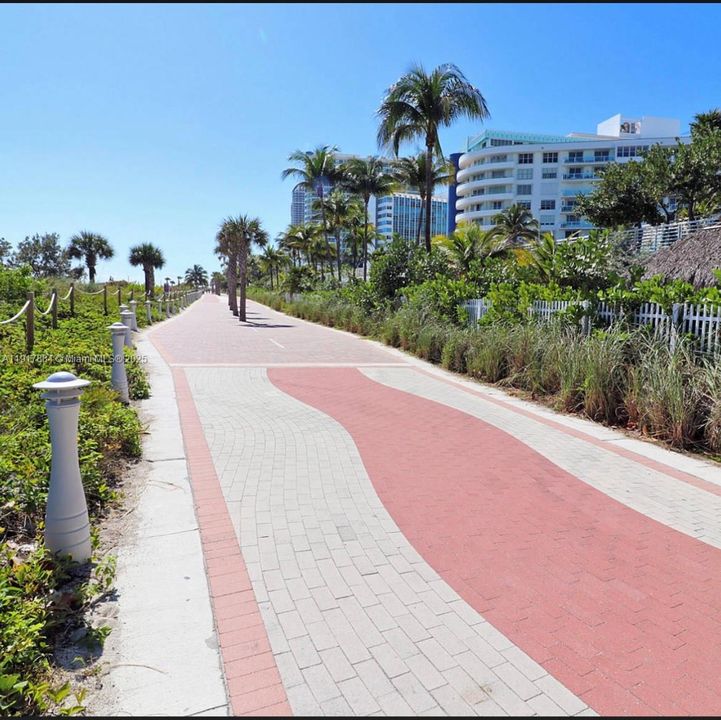 待售: $1,750,000 (2 贝兹, 2 浴室, 1750 平方英尺)