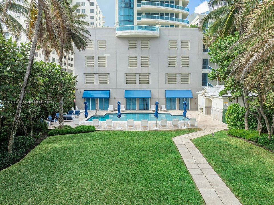 待售: $1,750,000 (2 贝兹, 2 浴室, 1750 平方英尺)