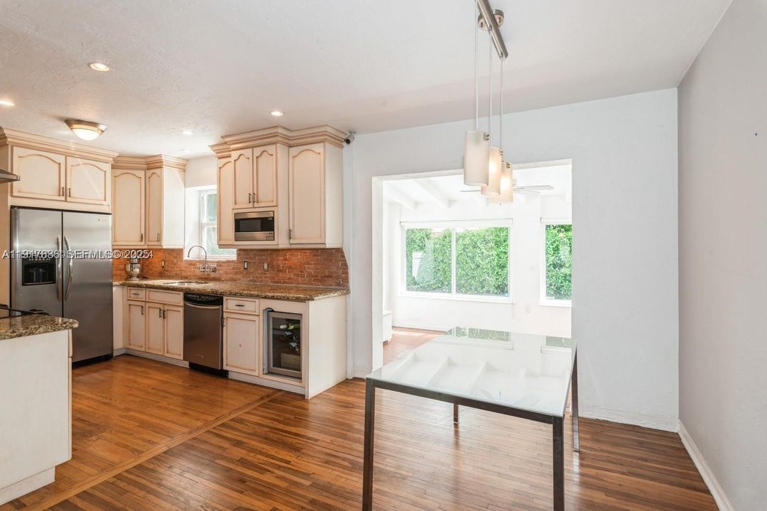 For Sale: $1,495,000 (2 beds, 2 baths, 0 Square Feet)