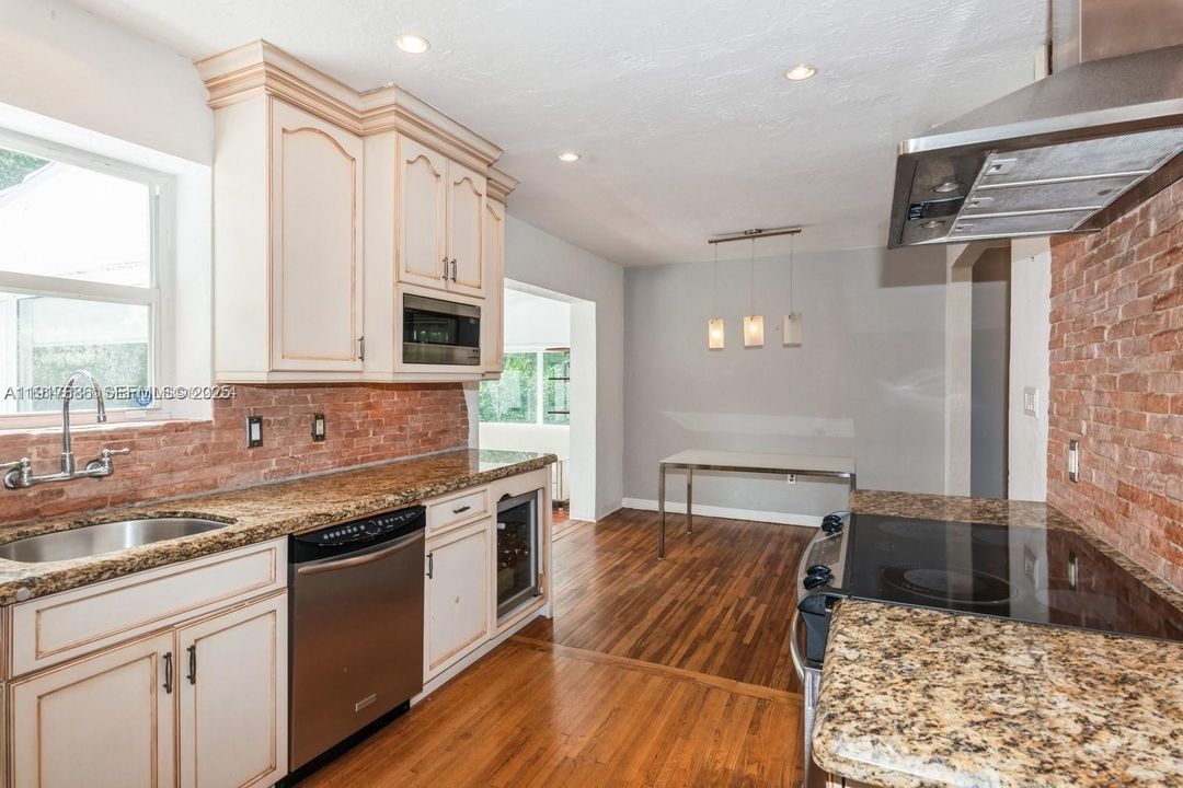 For Sale: $1,495,000 (2 beds, 2 baths, 0 Square Feet)