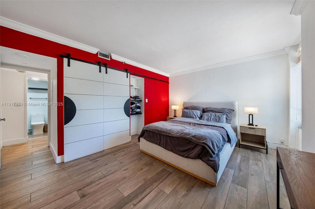 For Rent: $4,500 (1 beds, 2 baths, 1117 Square Feet)