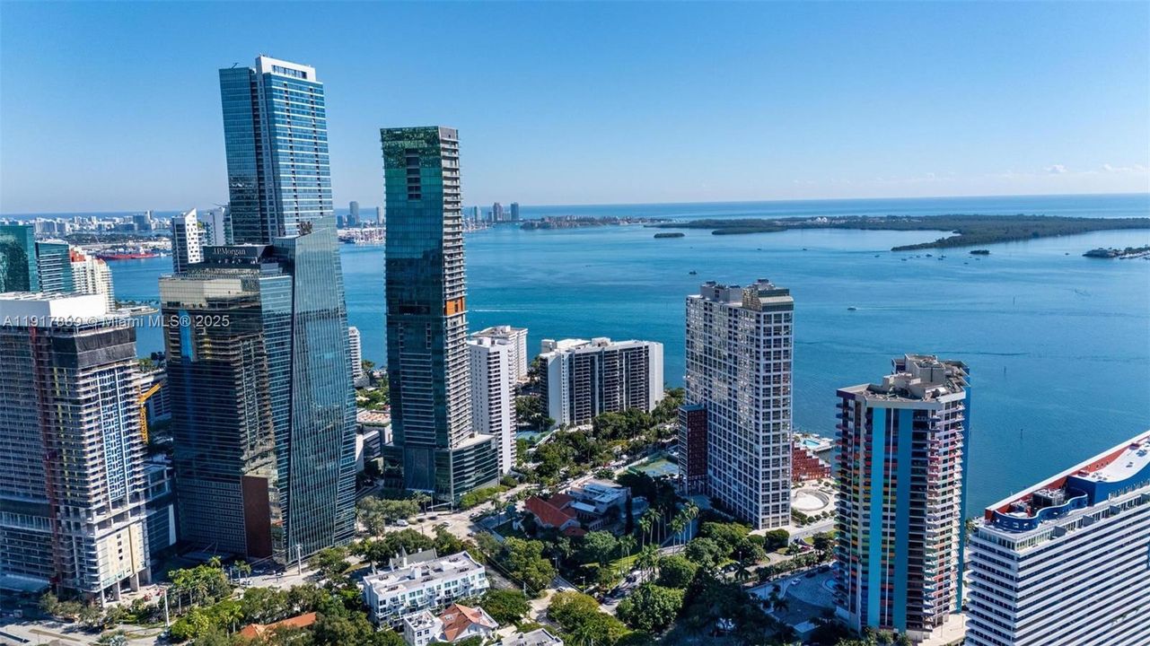 For Rent: $4,500 (1 beds, 2 baths, 1117 Square Feet)