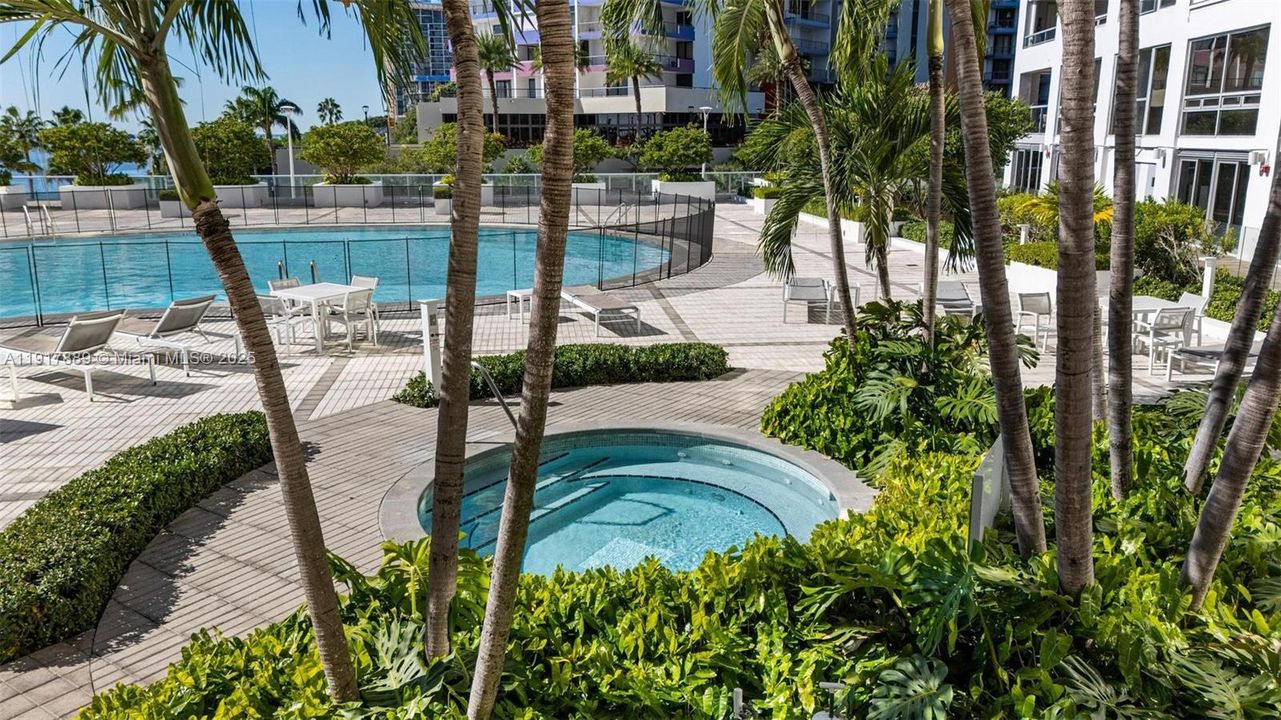 For Rent: $4,500 (1 beds, 2 baths, 1117 Square Feet)