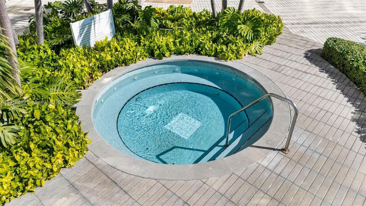 For Rent: $4,500 (1 beds, 2 baths, 1117 Square Feet)