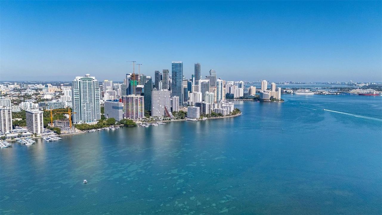 For Rent: $4,500 (1 beds, 2 baths, 1117 Square Feet)