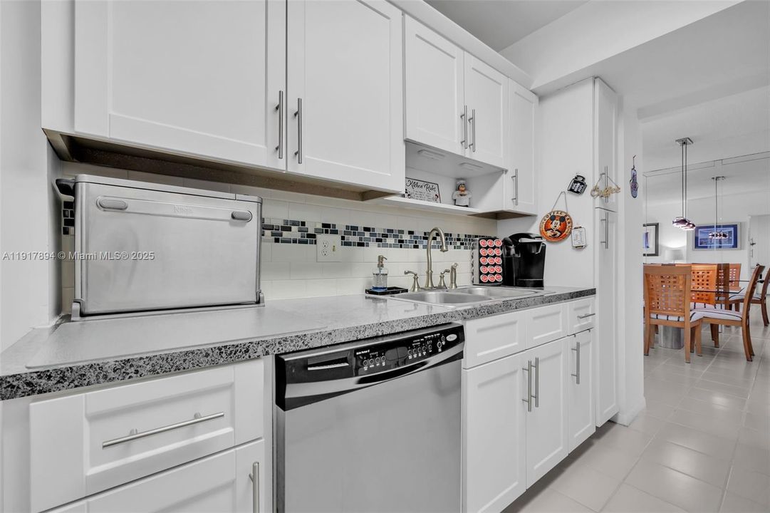 En Venta: $168,750 (1 camas, 1 baños, 844 Pies cuadrados)