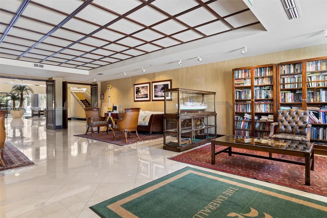 待售: $1,235,000 (2 贝兹, 2 浴室, 1547 平方英尺)