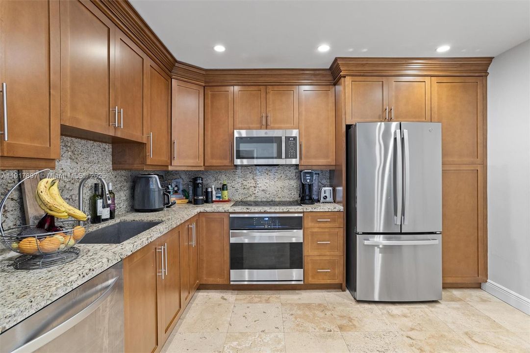 待售: $1,235,000 (2 贝兹, 2 浴室, 1547 平方英尺)