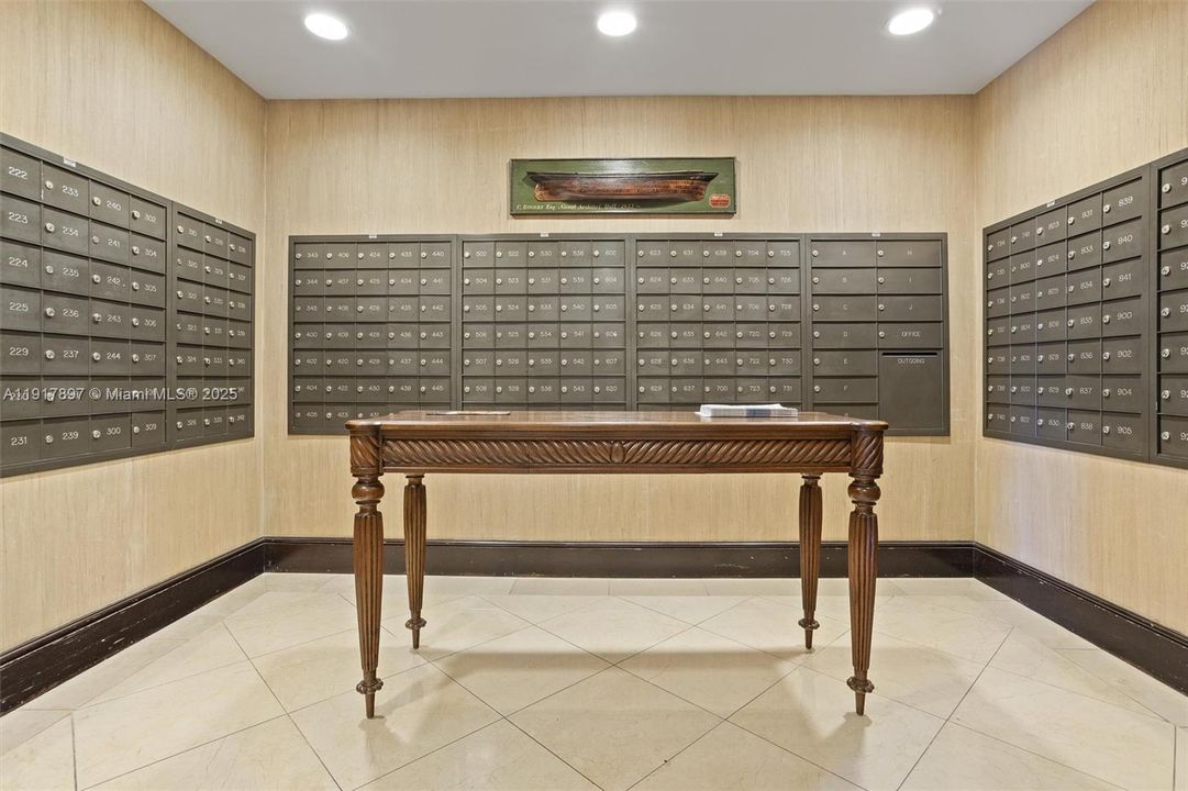 待售: $1,235,000 (2 贝兹, 2 浴室, 1547 平方英尺)