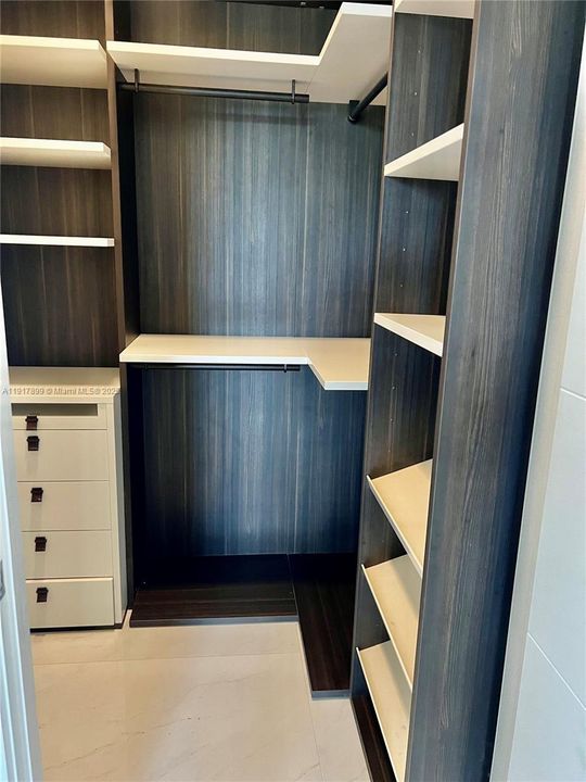 For Rent: $4,700 (2 beds, 2 baths, 905 Square Feet)