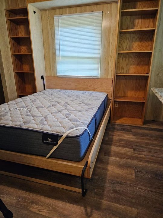 出租: $1,500 (2 贝兹, 1 浴室, 840 平方英尺)