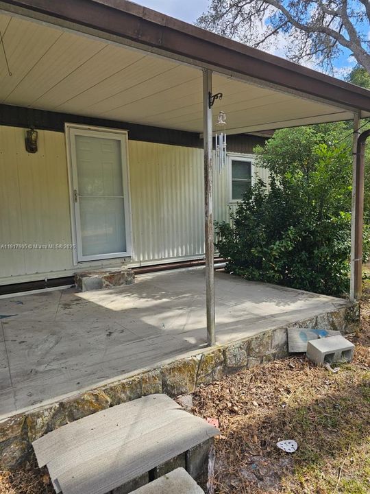 出租: $1,500 (2 贝兹, 1 浴室, 840 平方英尺)