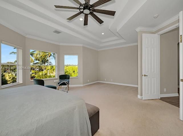 For Sale: $2,100,000 (5 beds, 4 baths, 3564 Square Feet)