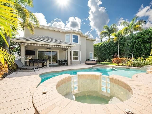 For Sale: $2,100,000 (5 beds, 4 baths, 3564 Square Feet)